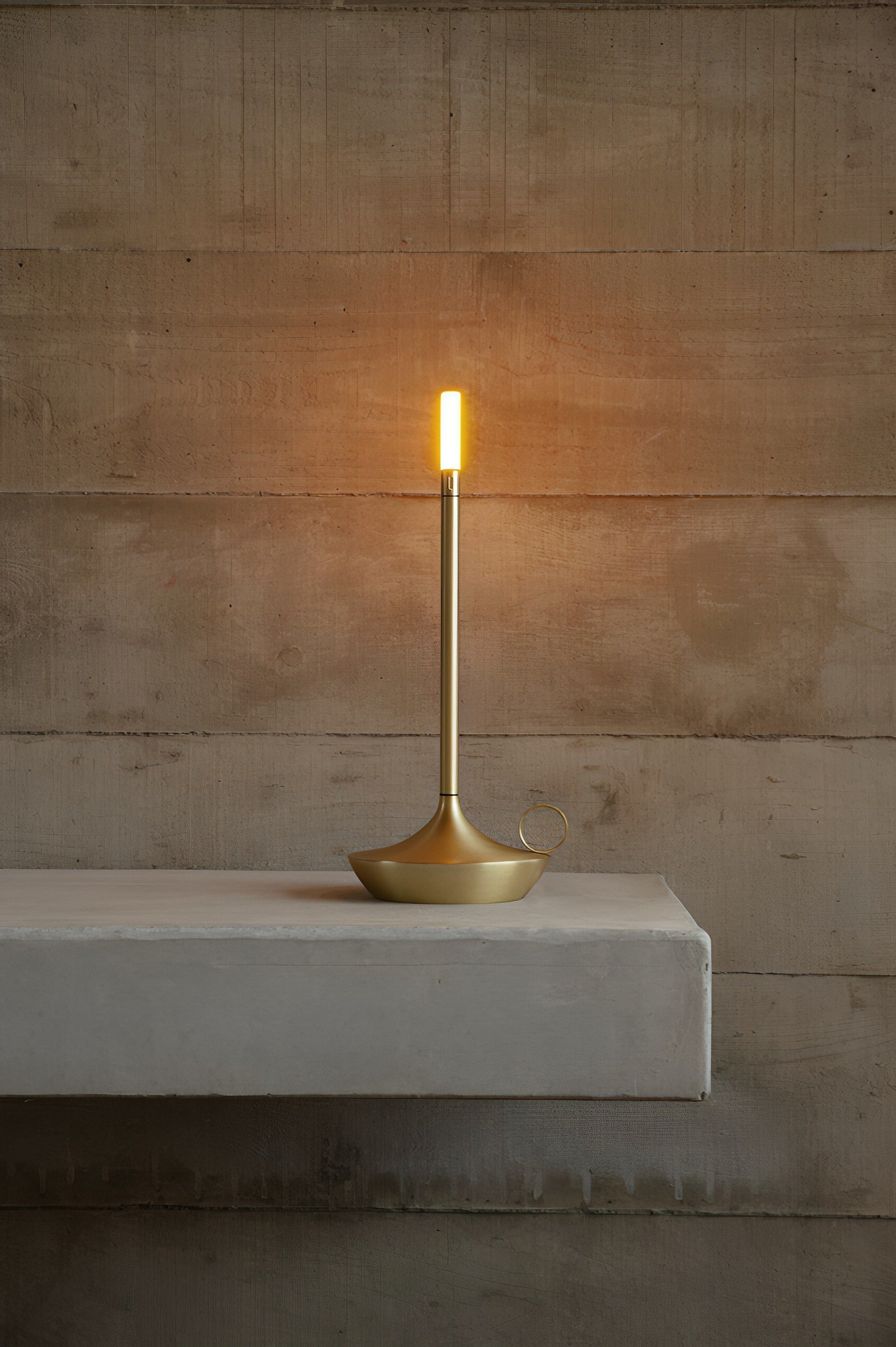 GENIE LAMP LA CAZA CORDleSS