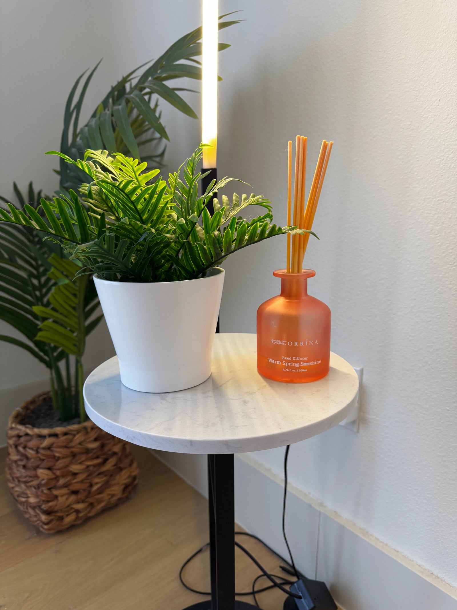 Crescenté Arc Floor Lamp marble pedestal base and metal stem connection